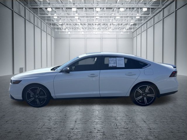 Used 2024 Honda Accord Sport image 2
