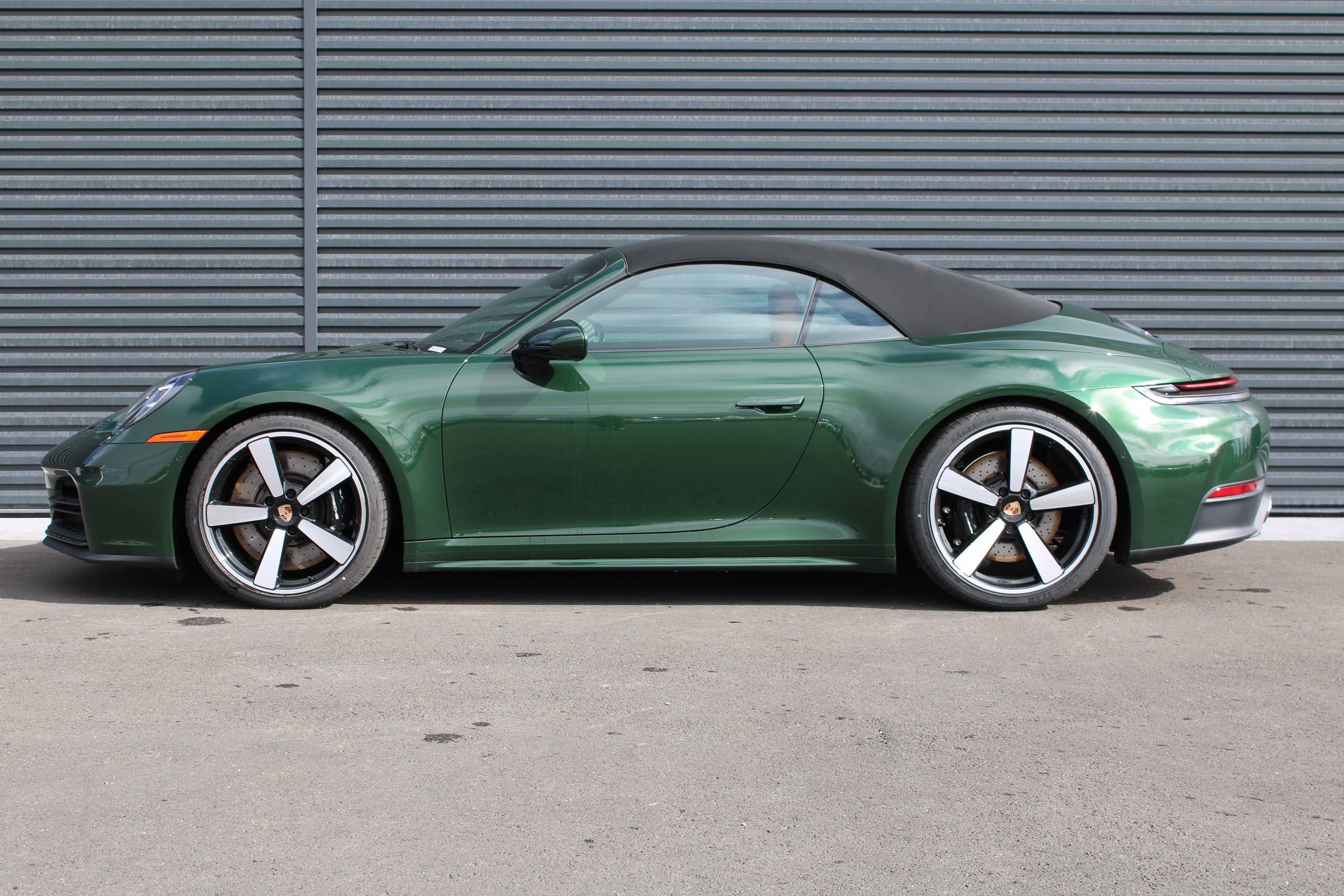 New 2026 Porsche 911 Carrera 4S image 2