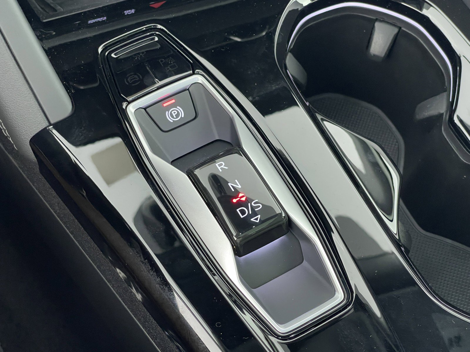 New 2025 Audi Q5 Premium Plus image 35