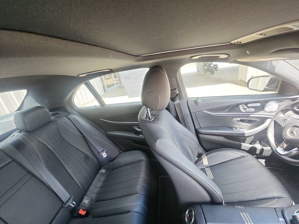 Used 2018 Mercedes-Benz E 300 image 13