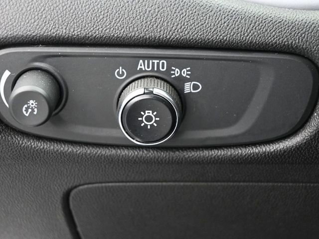 Used 2023 Chevrolet Malibu LT image 37