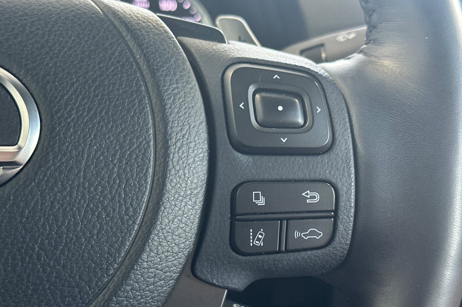 Certified 2023 Lexus IS 300 w/ Comfort Package RWD image 29