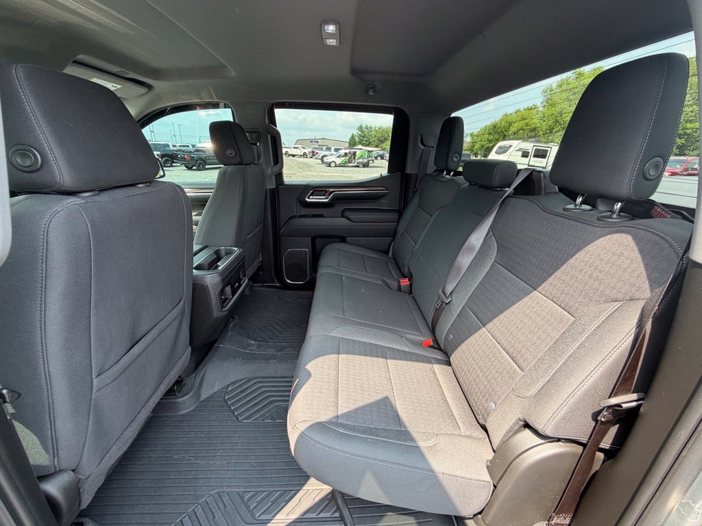 Used 2023 Chevrolet Silverado 1500 RST AWD/4WD image 6
