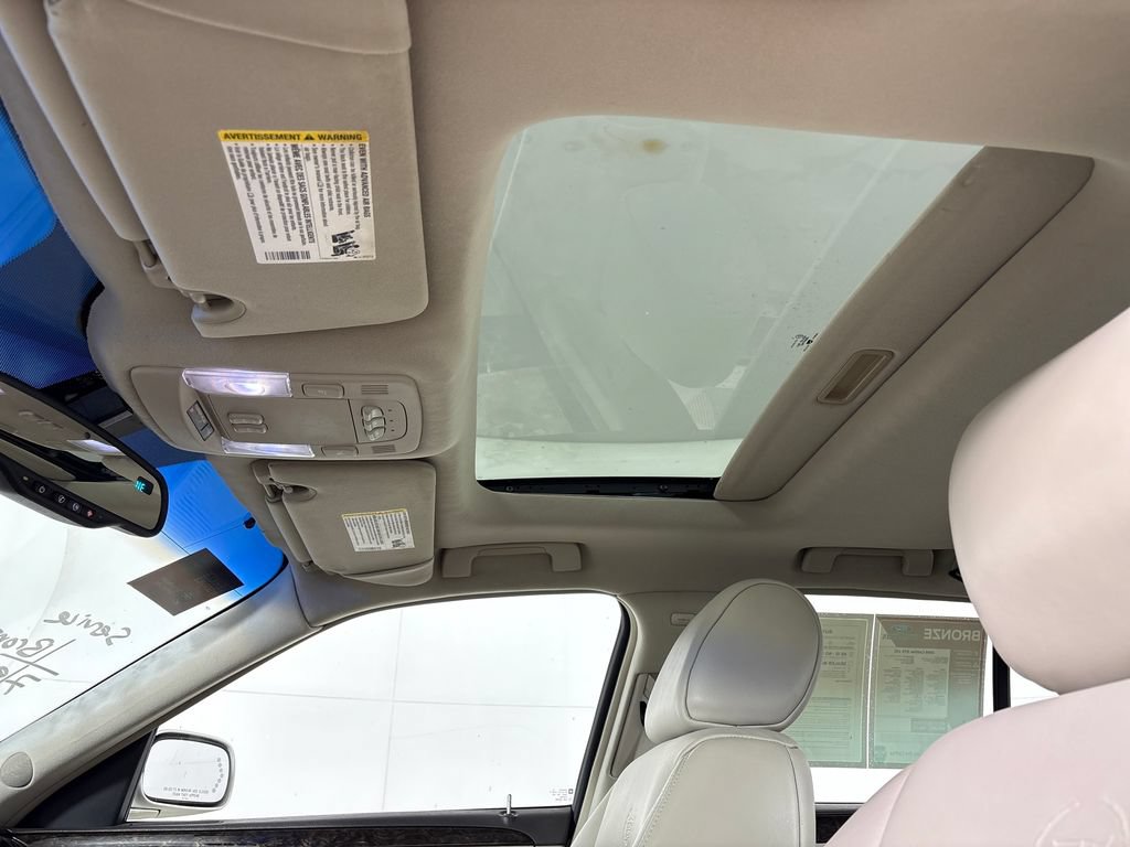 Used 2008 Cadillac DTS w/ Sun And Sound Package FWD image 32