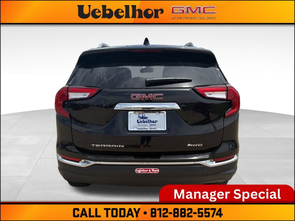Used 2024 GMC Terrain SLT AWD/4WD image 7