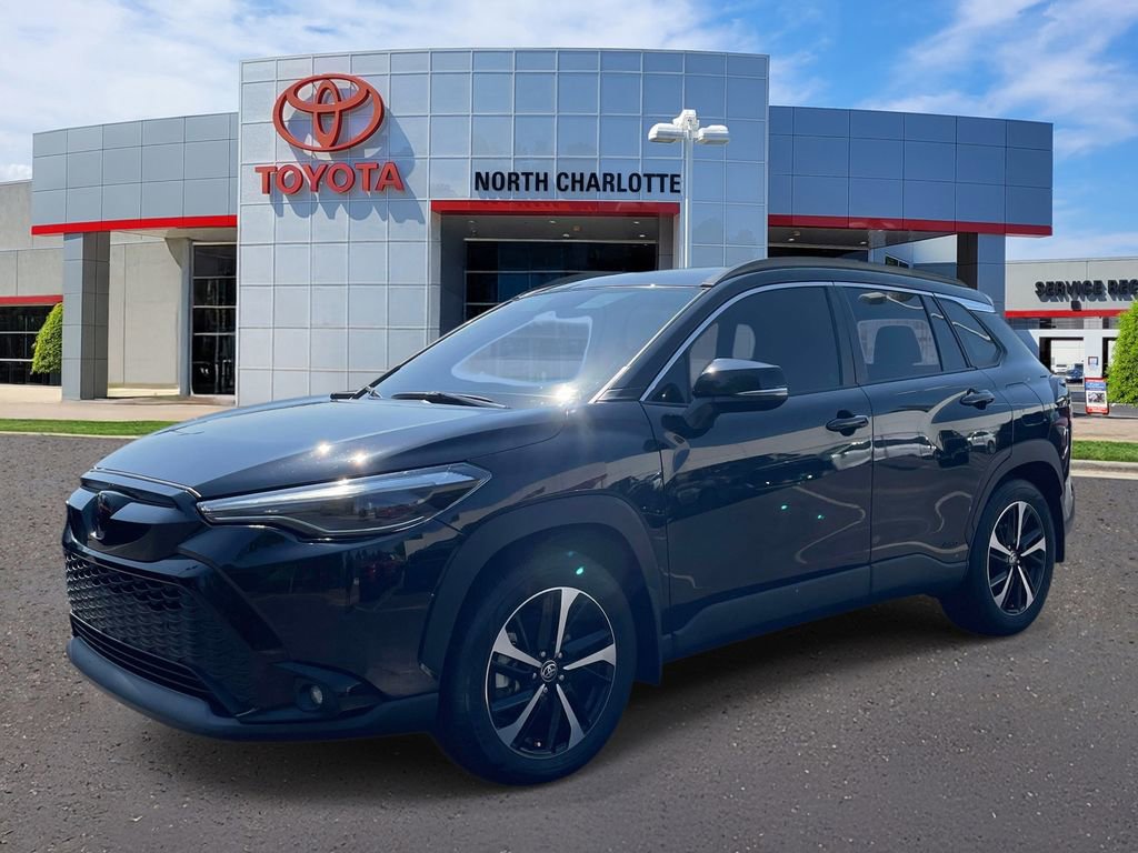 Used 2024 Toyota Corolla Cross XSE w/ Convenience Package AWD/4WD image 5