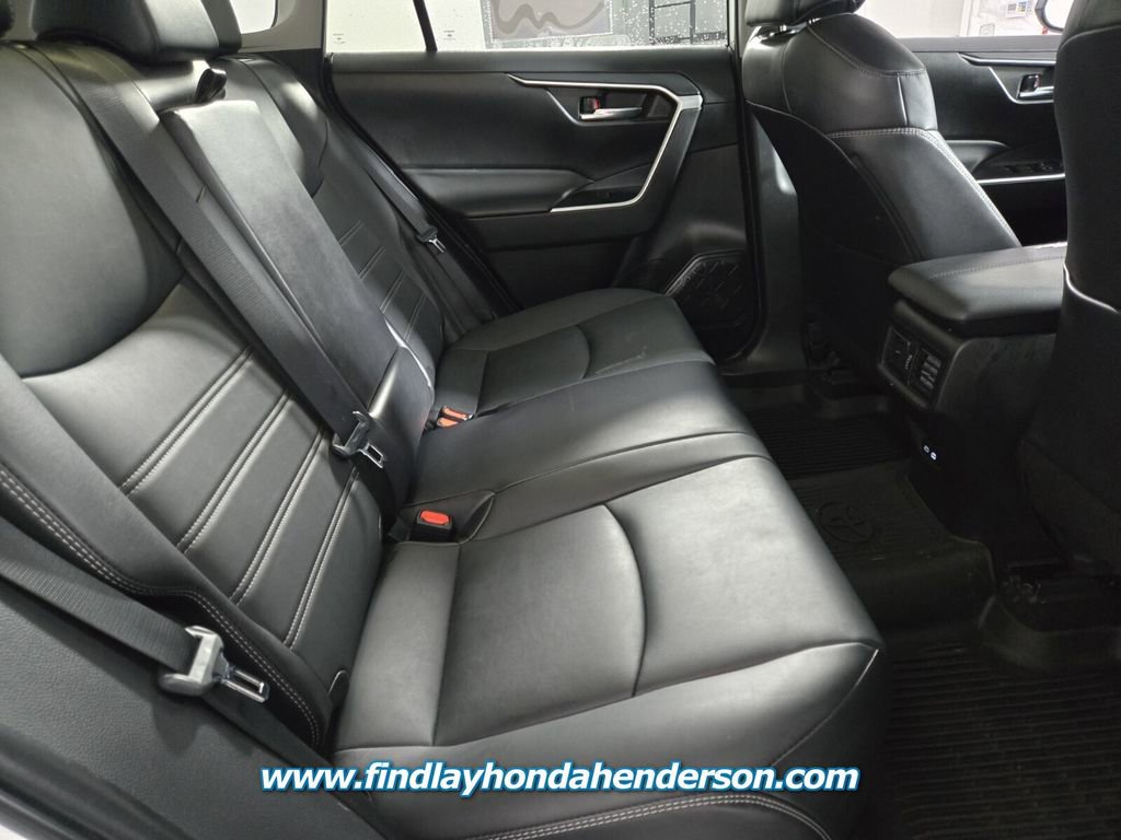 Used 2023 Toyota RAV4 XLE Premium image 14