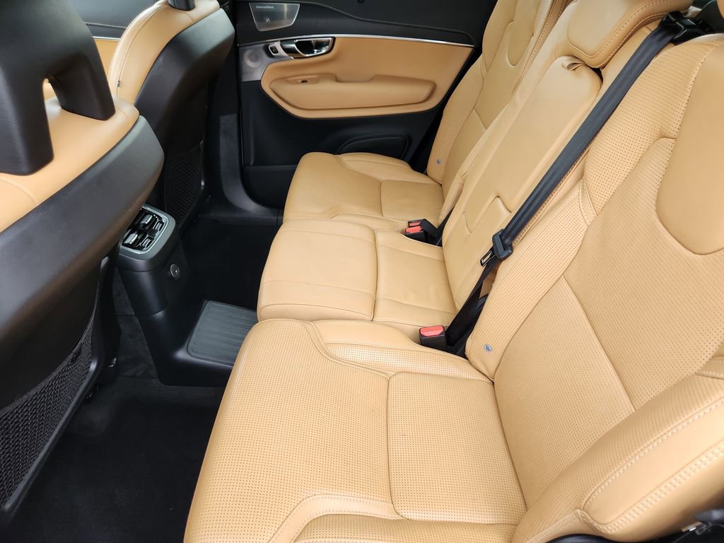 Used 2021 Volvo XC90 T8 Inscription w/ Protection Package Premier image 18