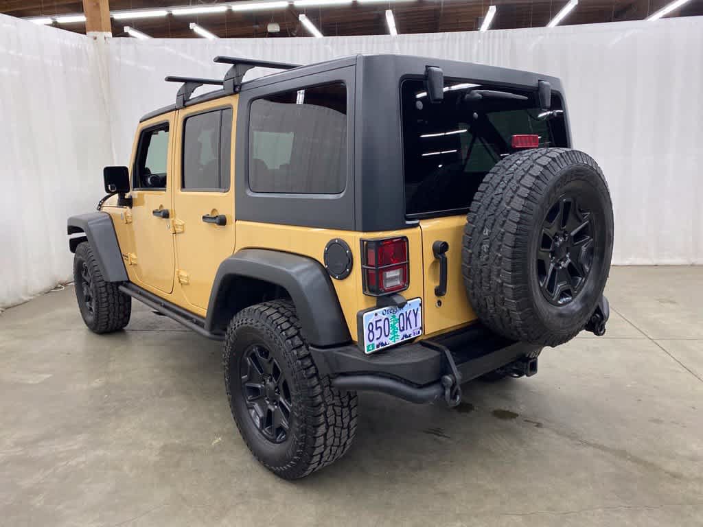 Used 2013 Jeep Wrangler Unlimited Sahara AWD/4WD image 4