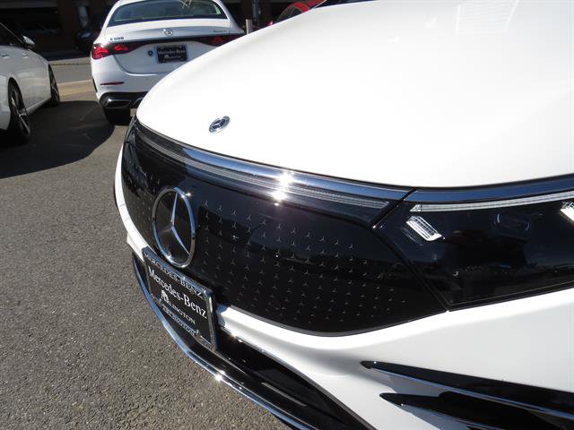 Certified 2023 Mercedes-Benz EQS 580 4MATIC Sedan w/ Exclusive Trim Package image 25
