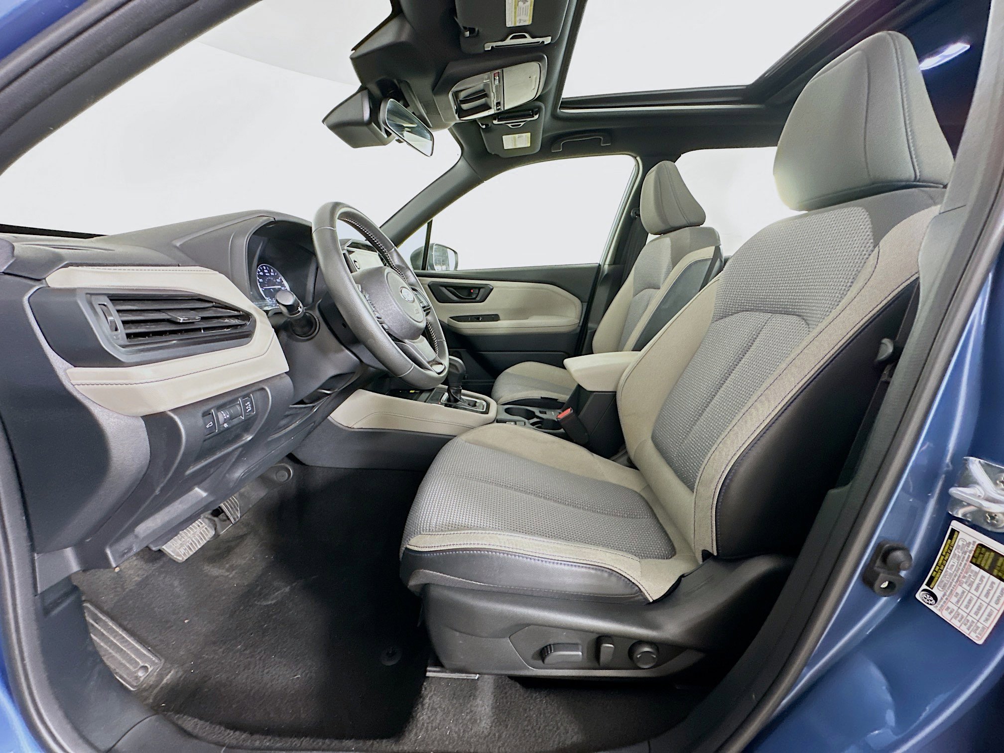 Used 2025 Subaru Forester Premium image 13