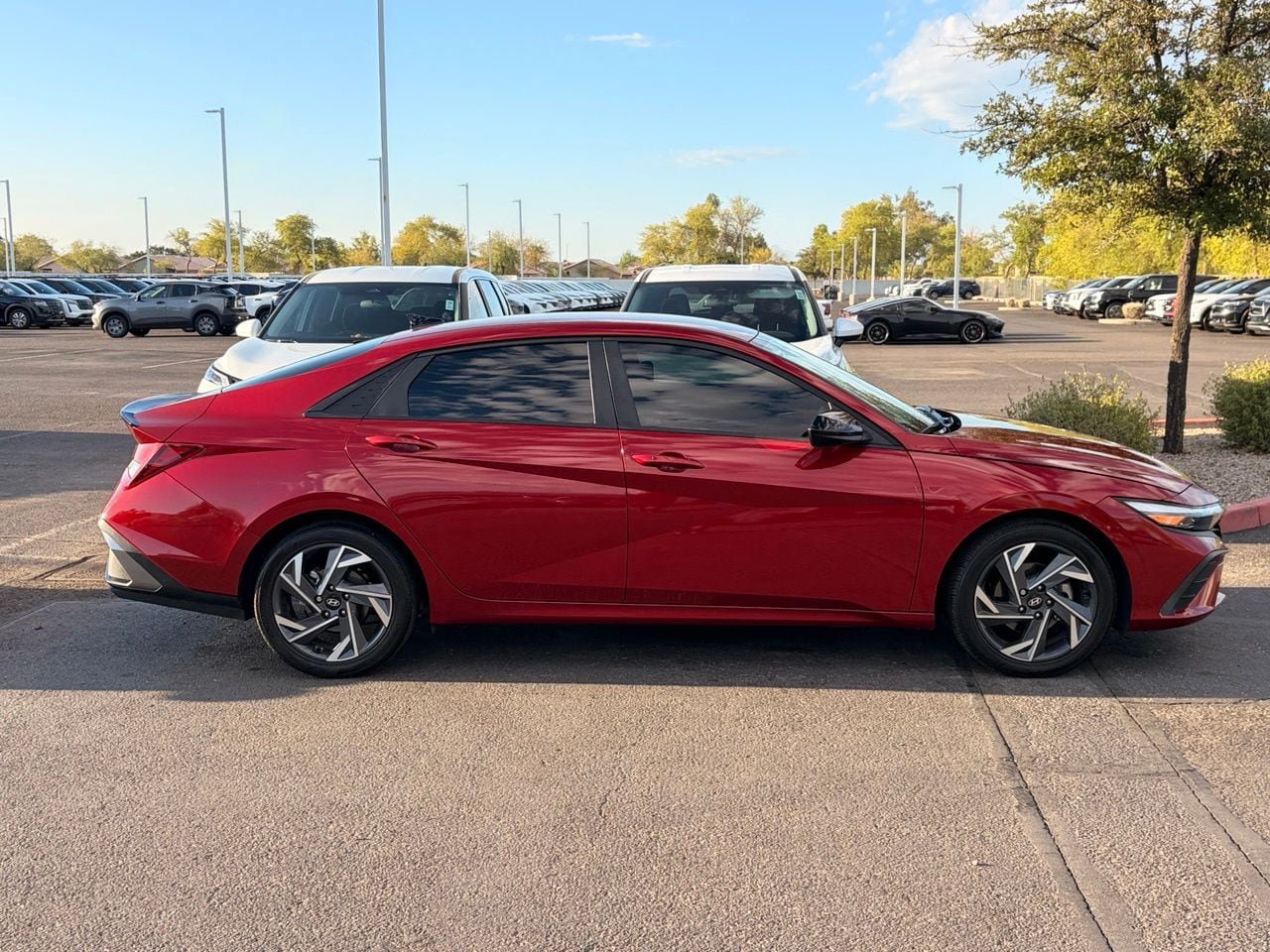 Used 2025 Hyundai Elantra Sport FWD image 7