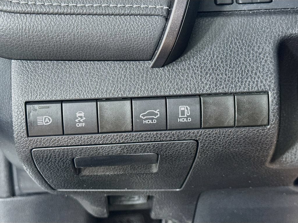 Used 2023 Toyota Camry SE FWD image 21