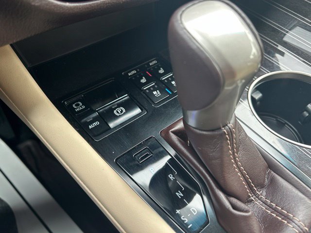 Used 2018 Lexus RX 450h AWD w/ Luxury Package image 30