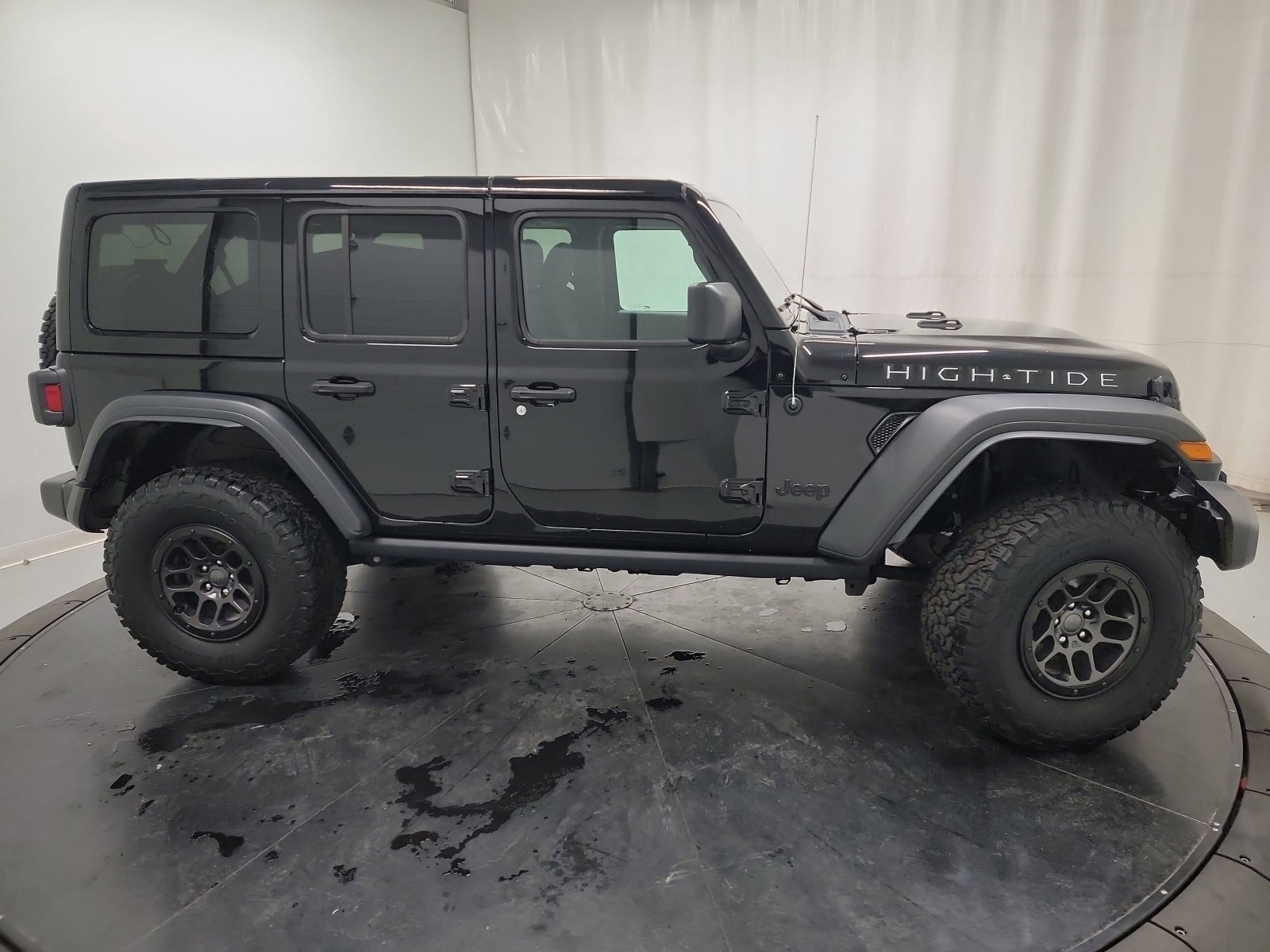 Used 2023 Jeep Wrangler Unlimited Sport image 11