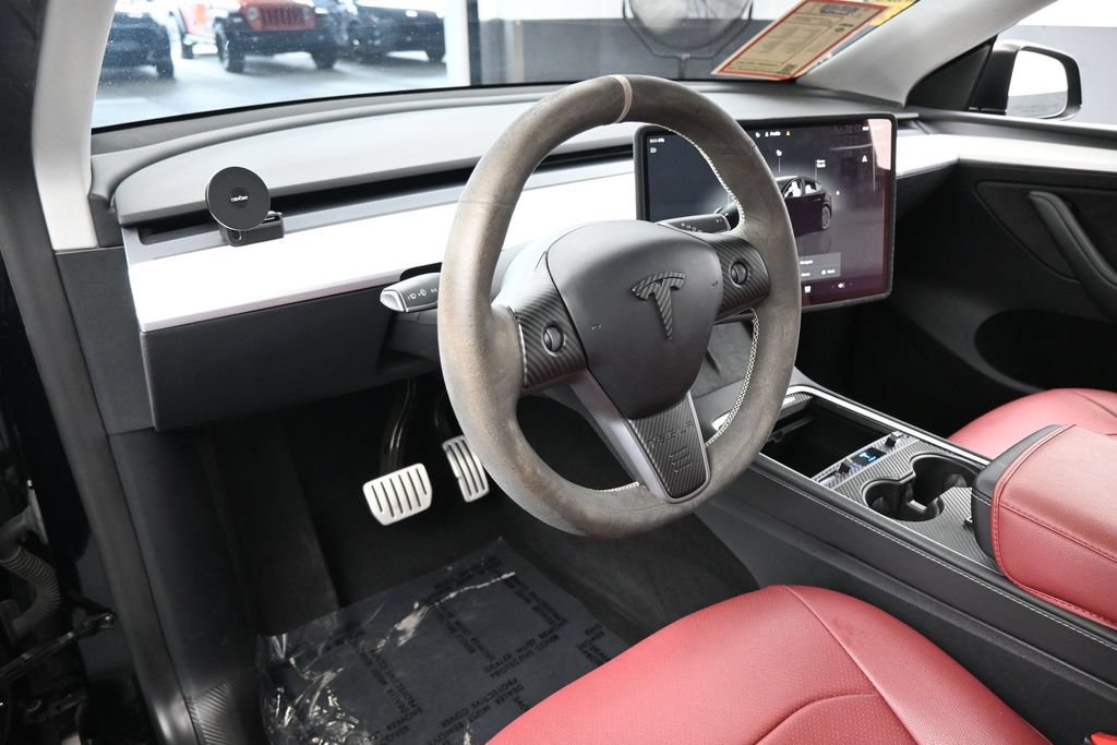 Used 2024 Tesla Model Y Performance AWD/4WD image 12