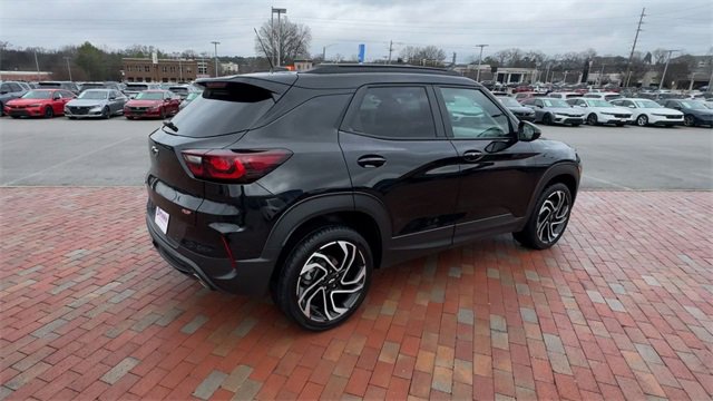 Used 2024 Chevrolet TrailBlazer RS w/ Convenience Package image 9