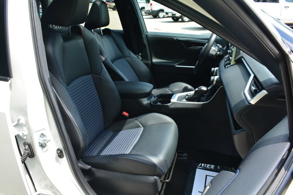 Used 2021 Toyota RAV4 XSE AWD/4WD image 22