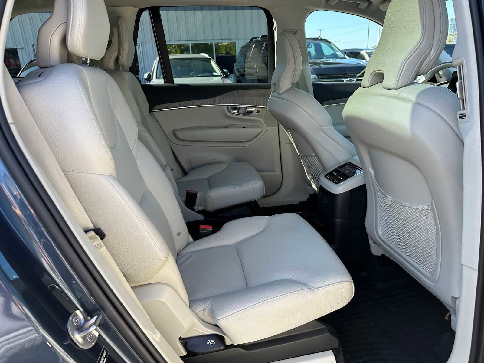 Used 2023 Volvo XC90 T8 Plus w/ Protection Package AWD/4WD image 13