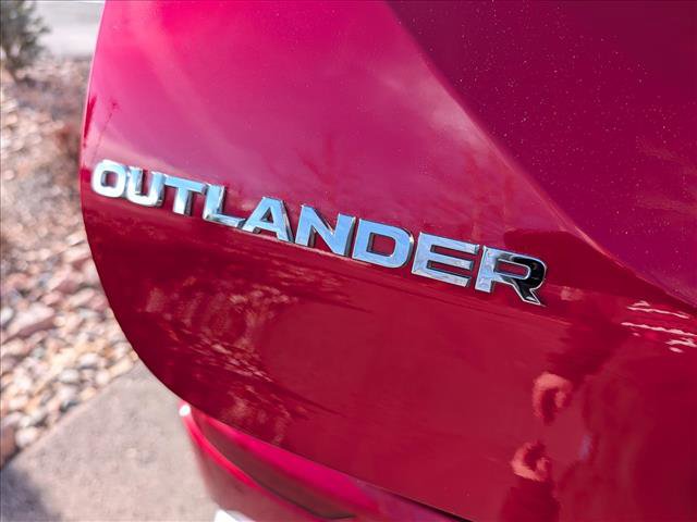 Used 2024 Mitsubishi Outlander SE image 20