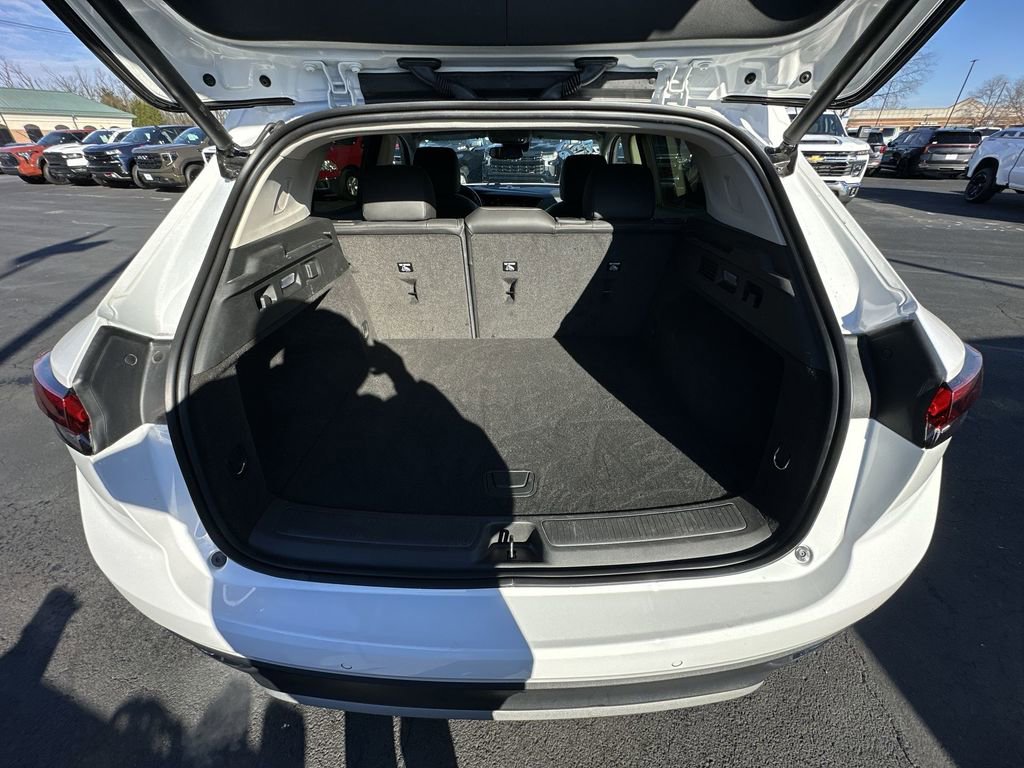 Used 2023 Buick Envision Essence FWD image 22