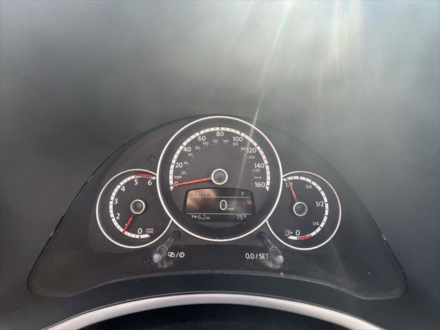 Used 2014 Volkswagen Beetle TDI FWD image 15