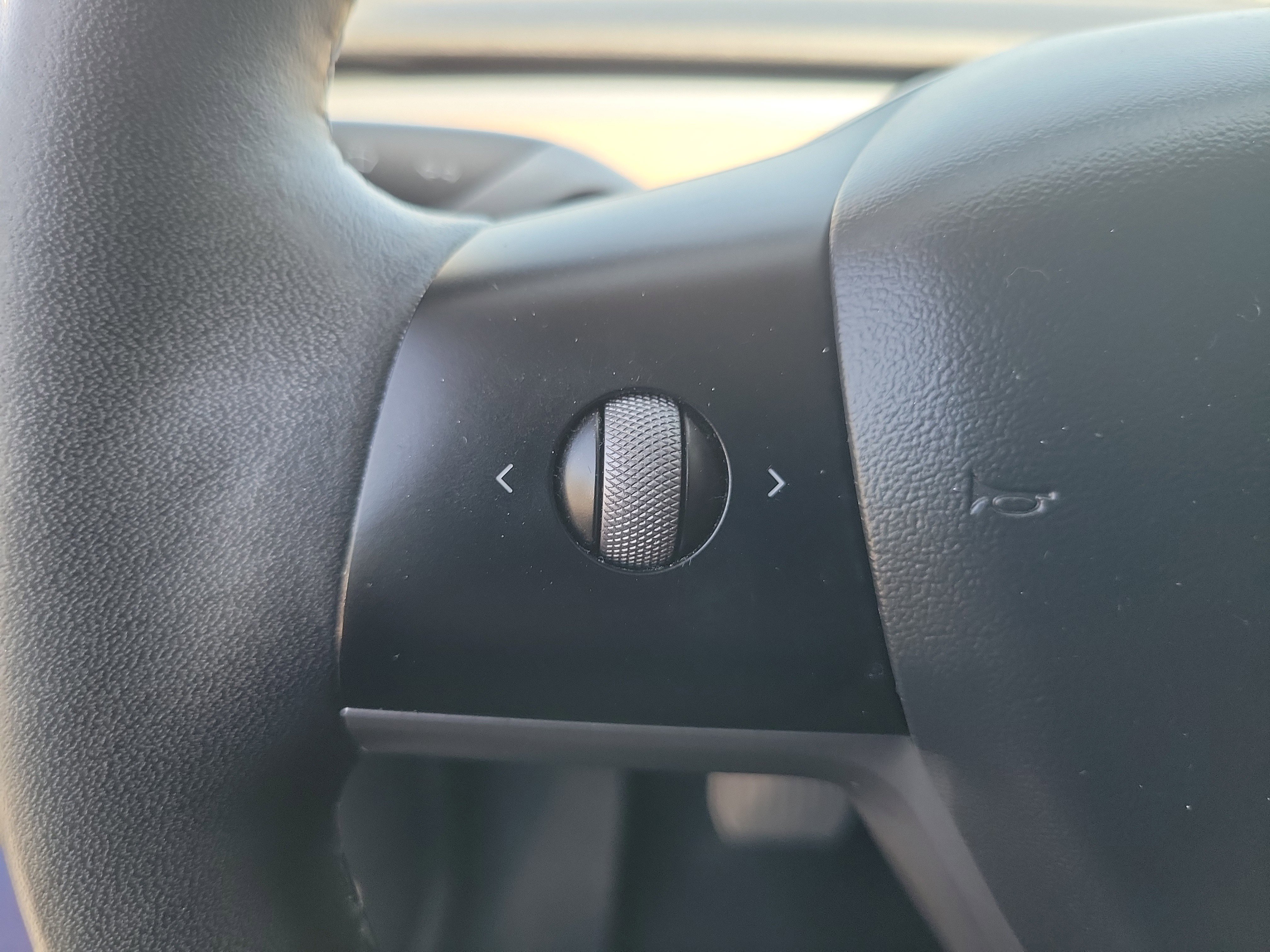 Used 2021 Tesla Model Y Long Range image 12