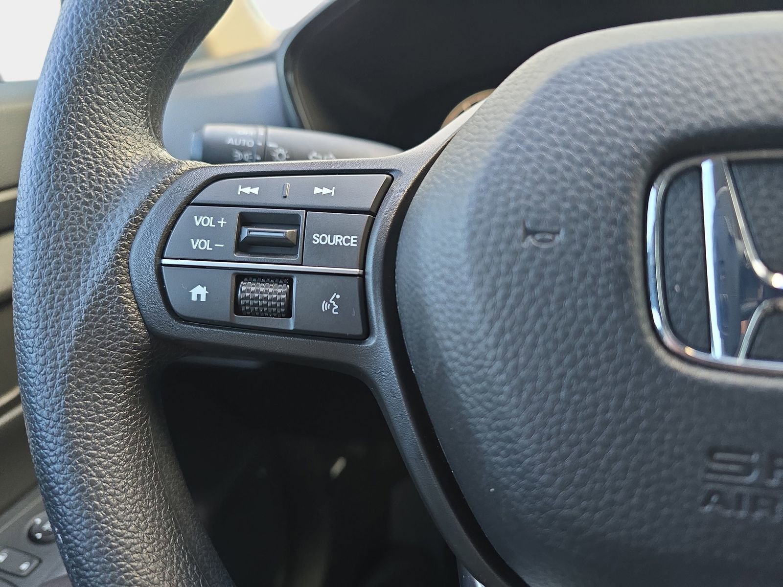 Certified 2025 Honda CR-V LX image 19