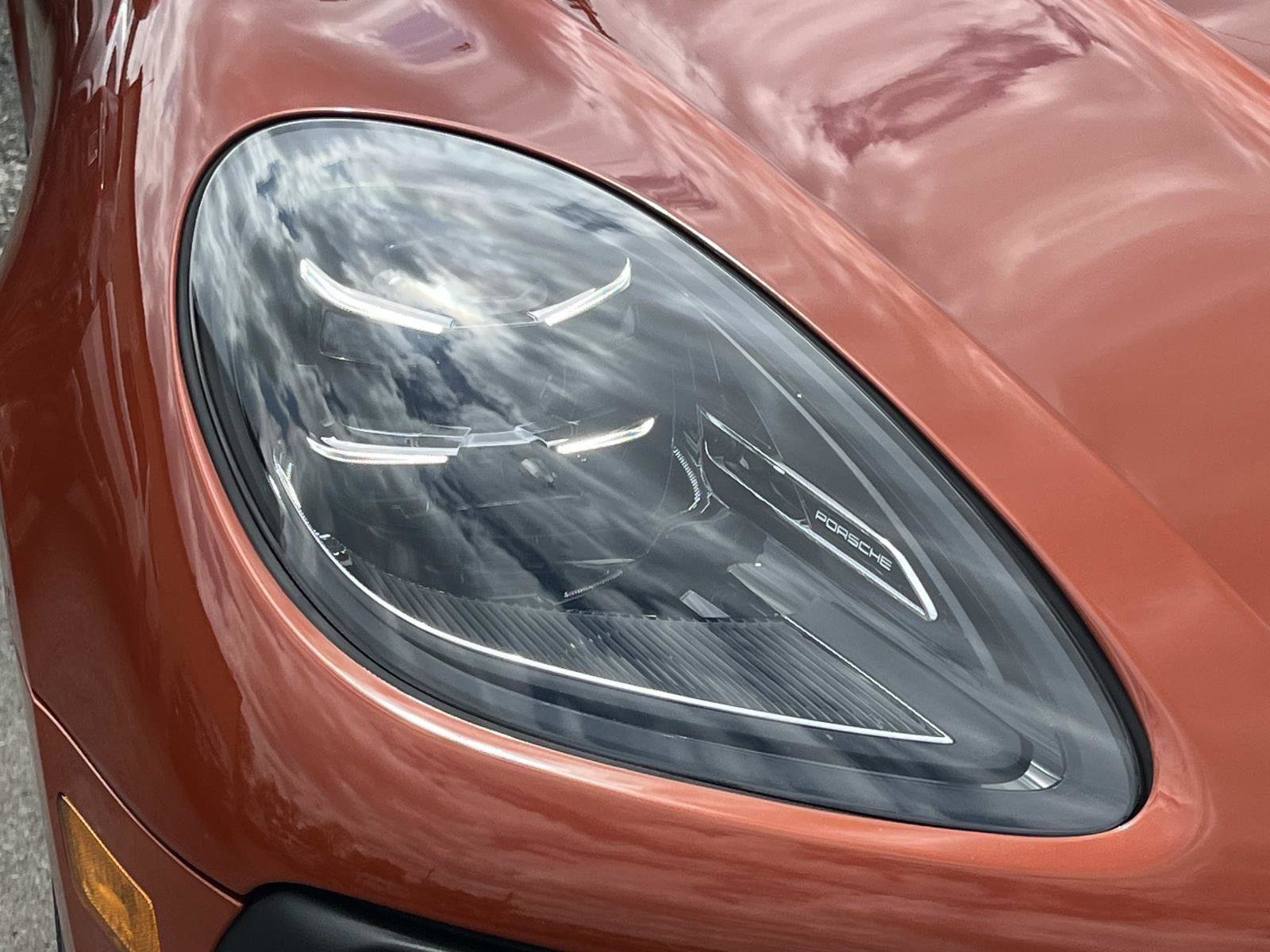 Used 2022 Porsche Macan S image 8