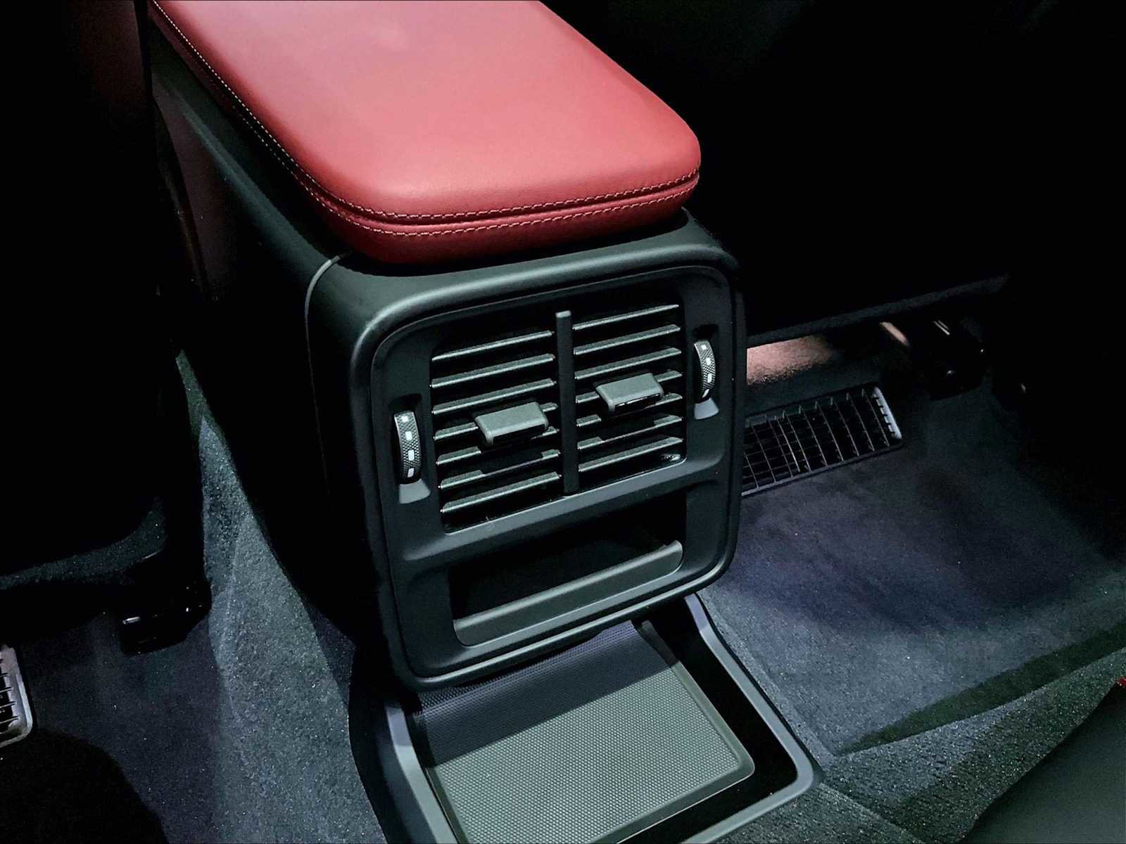 New 2026 Porsche Taycan image 26