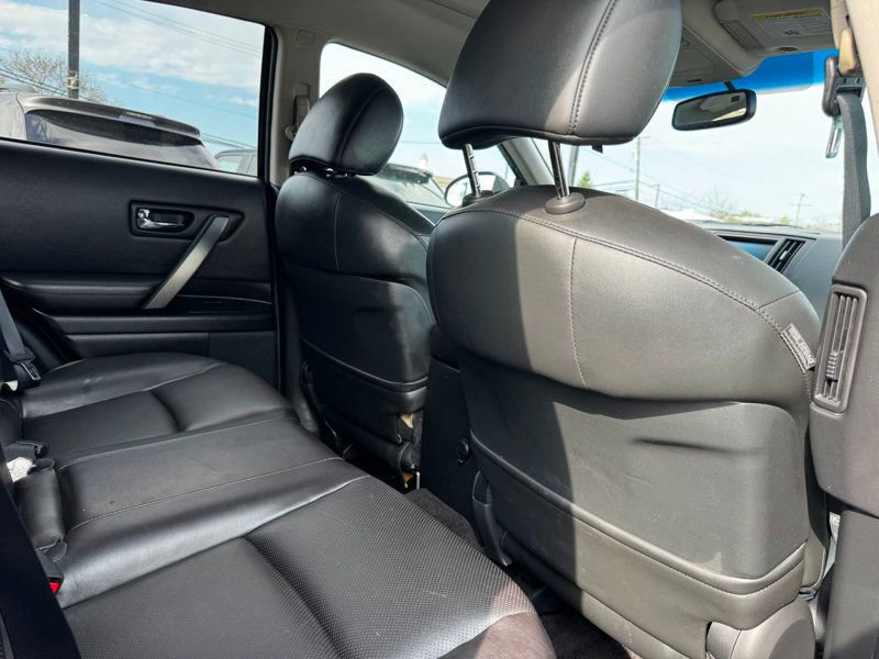 Used 2008 INFINITI FX35 AWD w/ Touring Pkg image 13