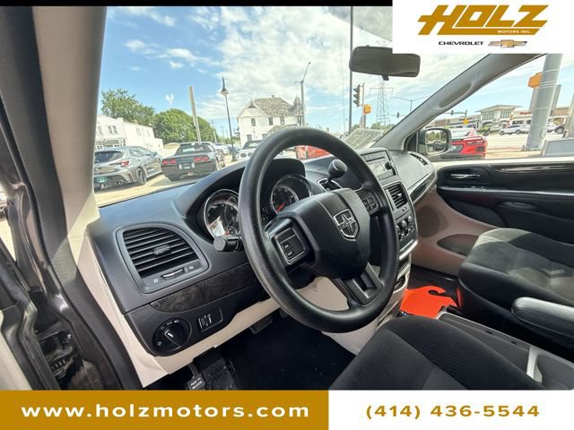 Used 2016 Dodge Grand Caravan SE w/ Quick Order Package 29E SE FWD image 10
