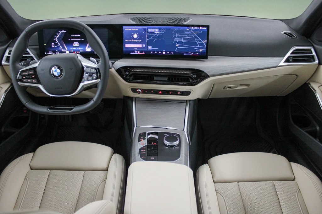 Used 2026 BMW 330i Sedan w/ Convenience Package RWD image 19