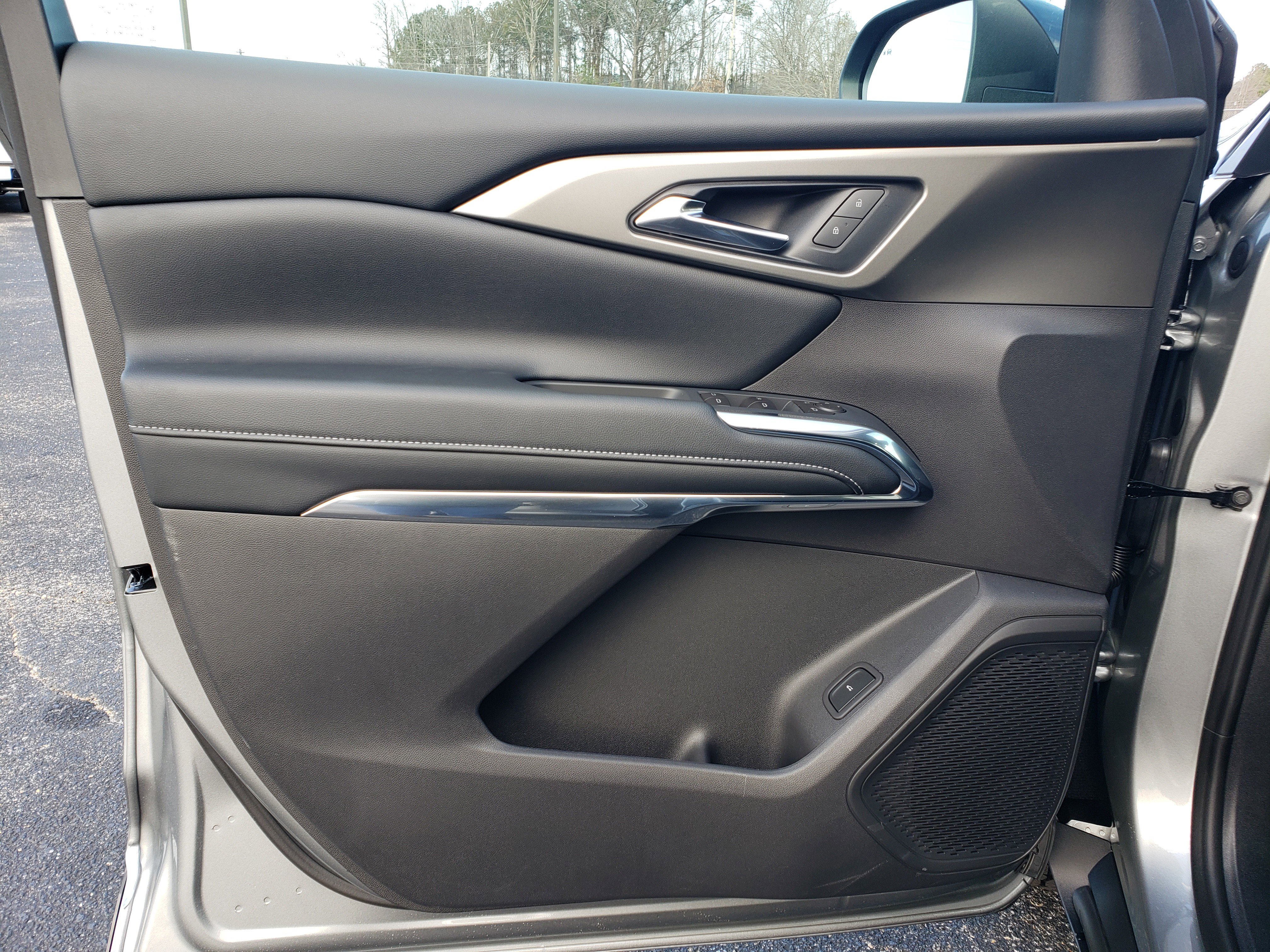 New 2026 Chevrolet Traverse LT w/ Midnight/Sport Edition image 13