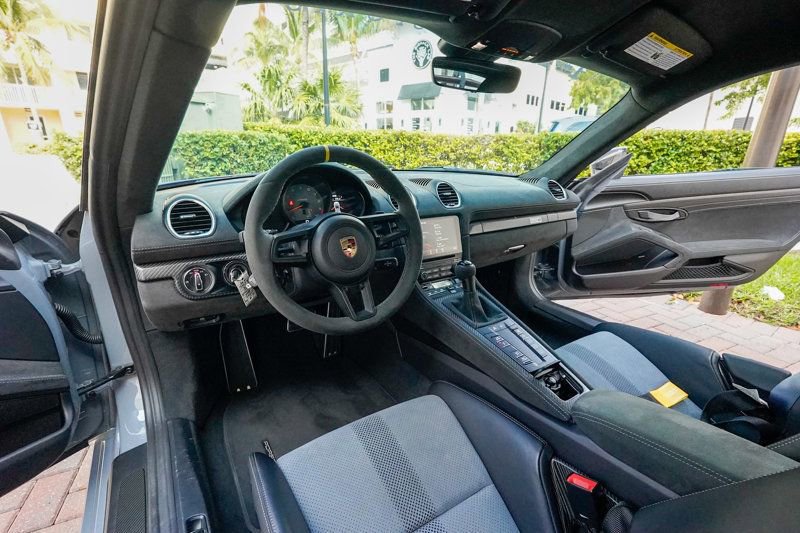Used 2024 Porsche 718 Cayman GT4 RS image 61