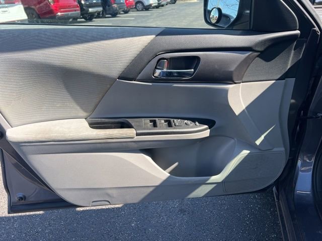 Used 2014 Honda Accord LX image 24