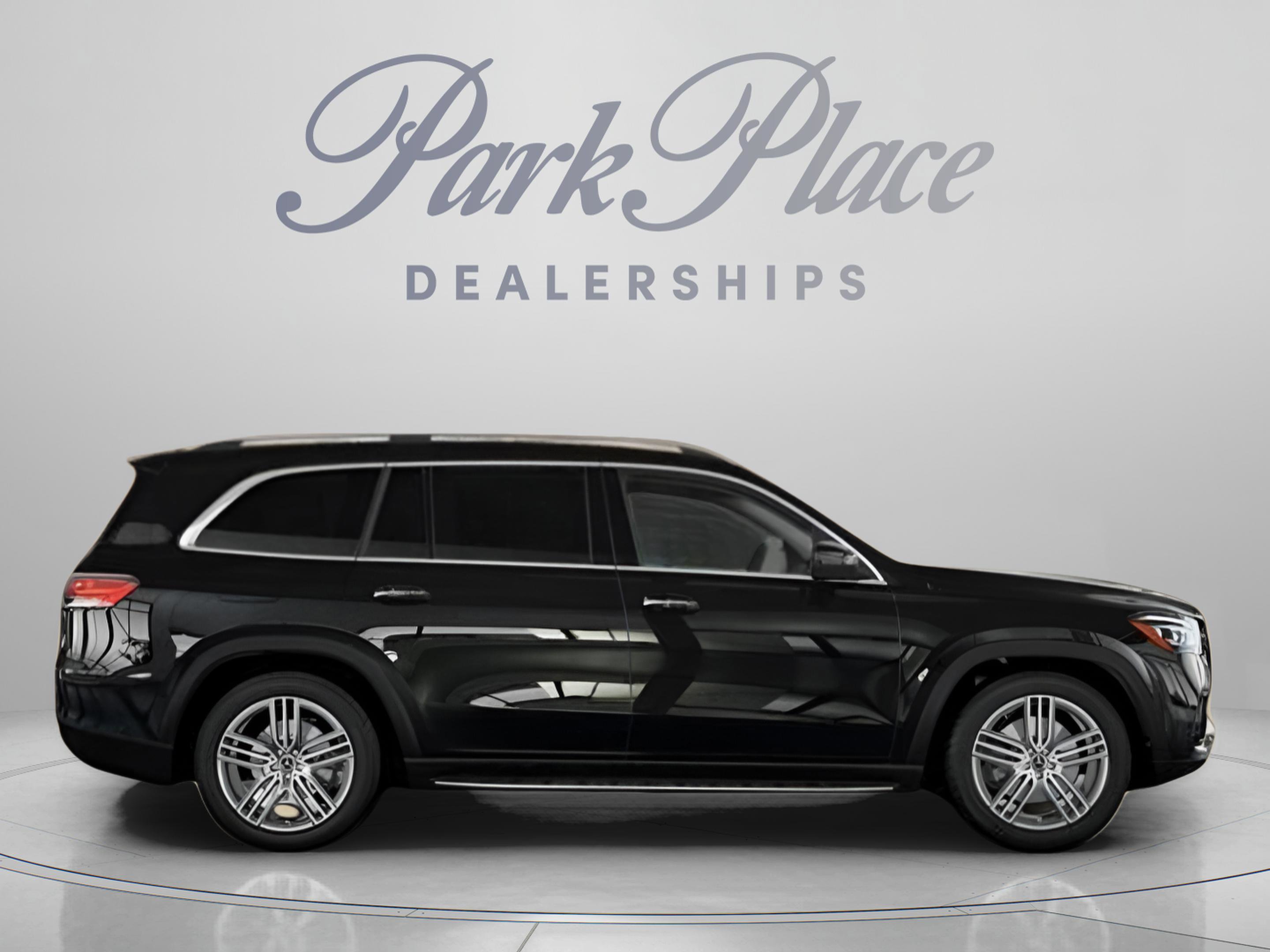 New 2026 Mercedes-Benz GLS 450 4MATIC image 23