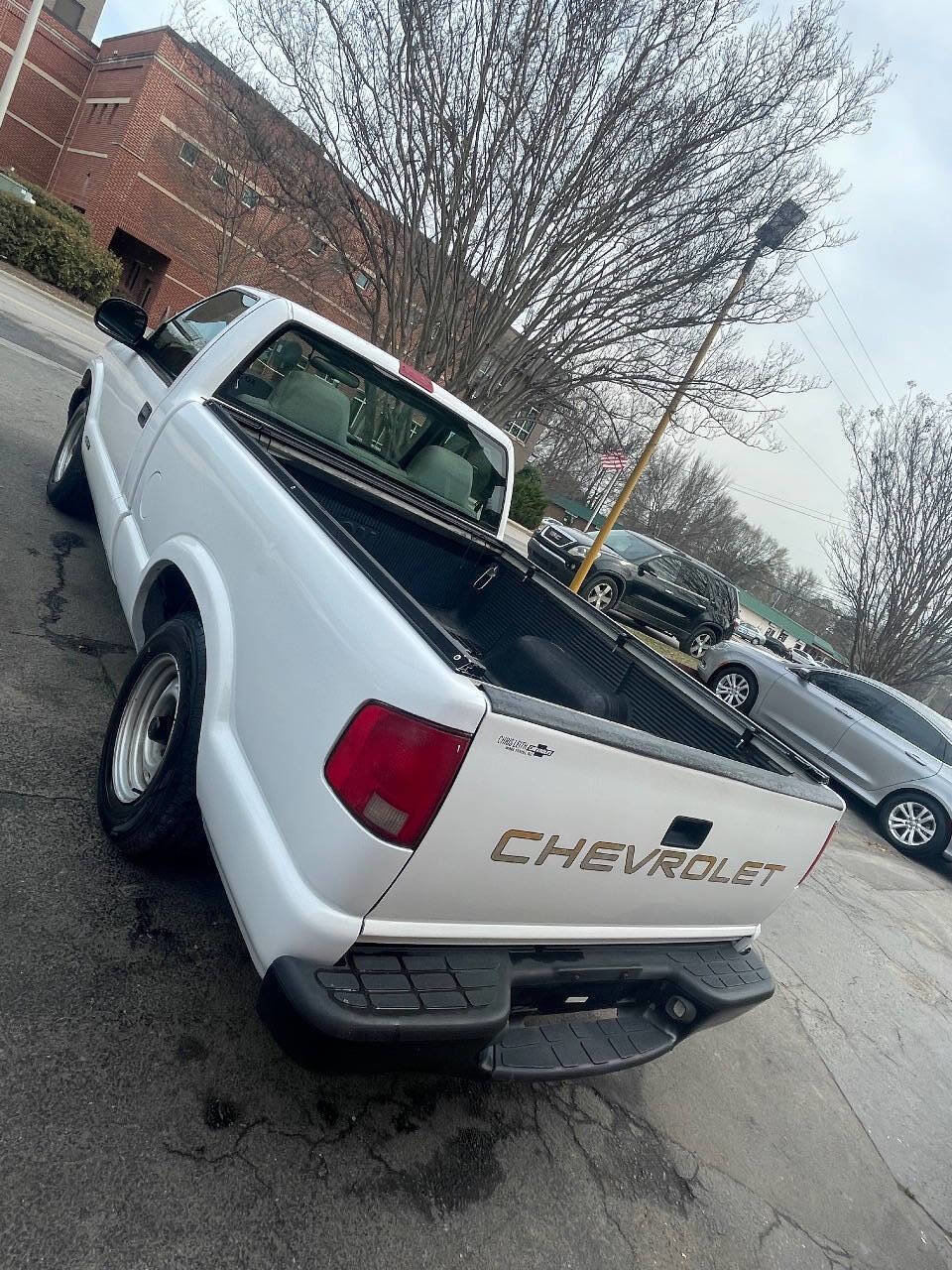 Used 1999 Chevrolet S10 Pickup 2WD Regular Cab image 7