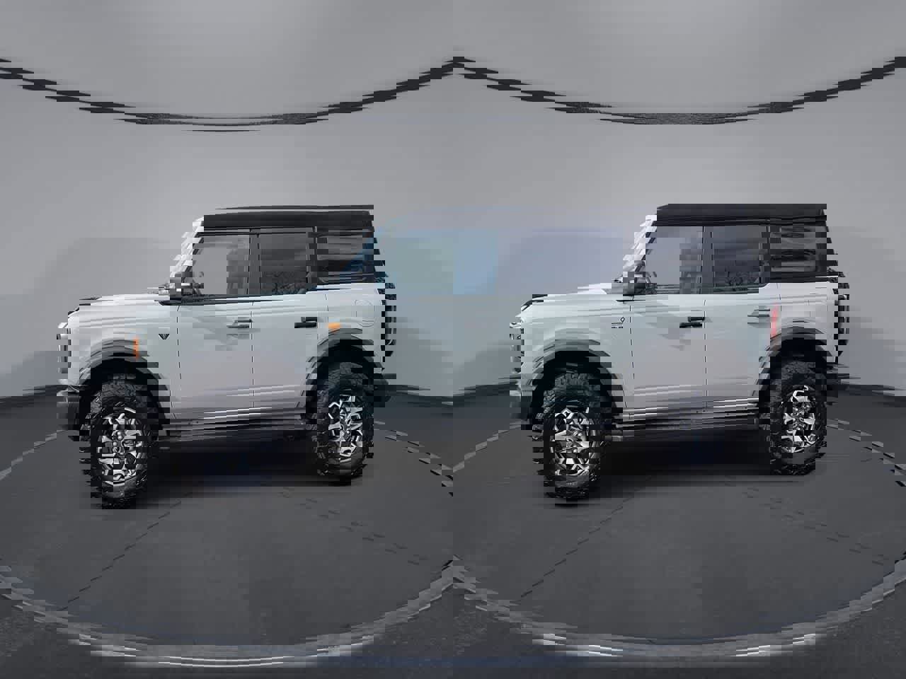 Certified 2023 Ford Bronco Badlands image 4