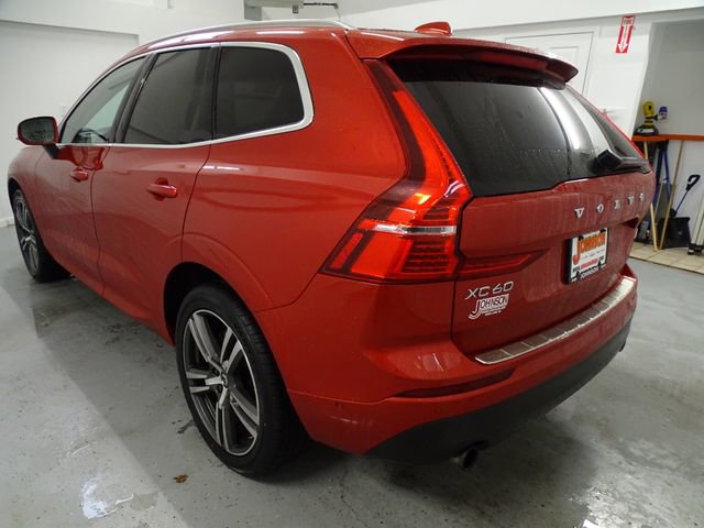 Used 2018 Volvo XC60 T5 Momentum w/ Vision Package image 19