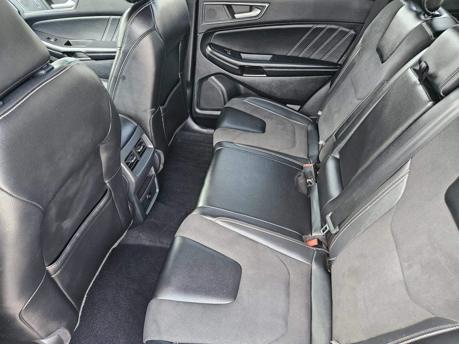 Used 2023 Ford Edge ST AWD/4WD image 34