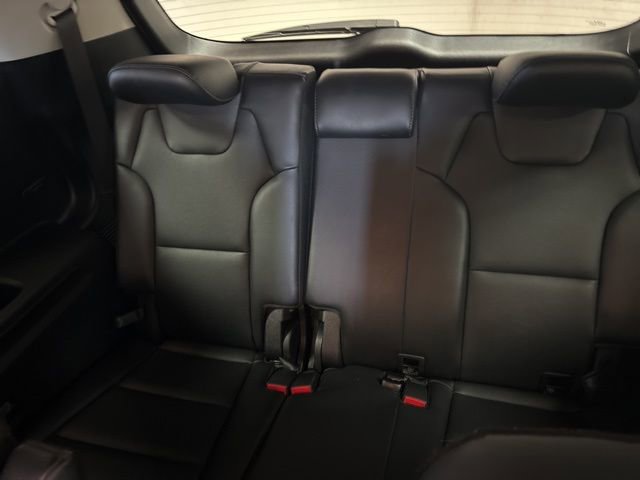 Used 2024 Kia Telluride S image 10