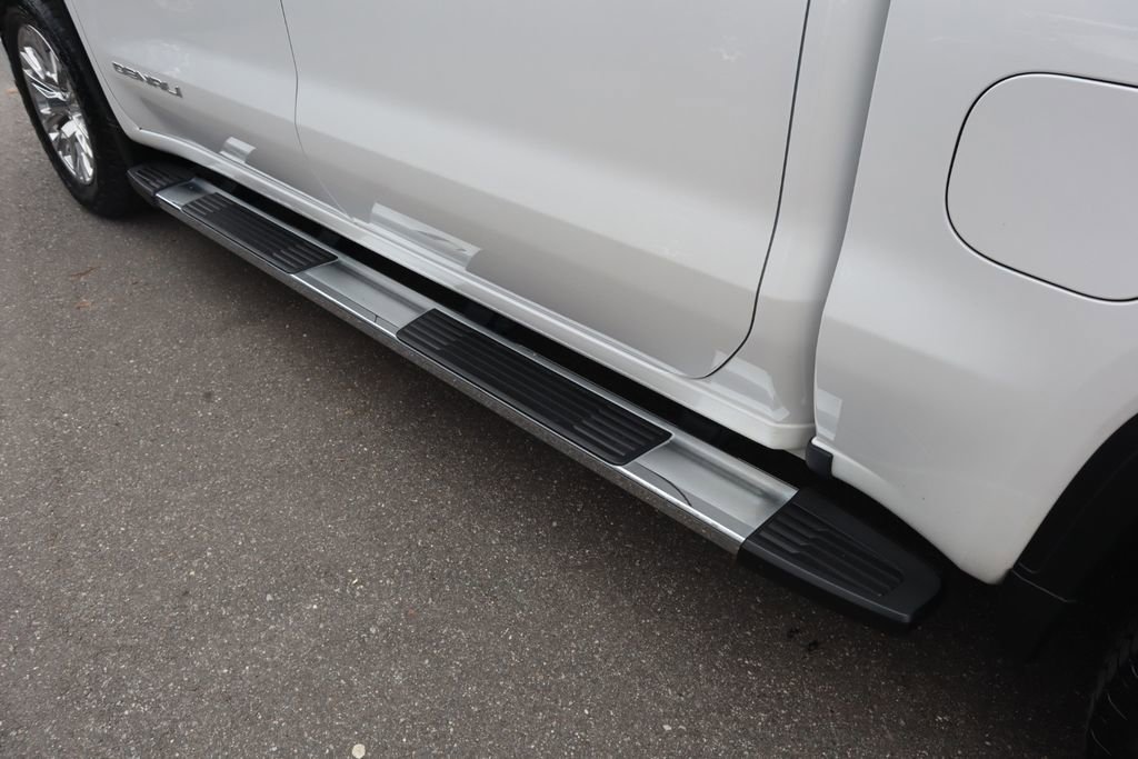 Used 2024 GMC Sierra 1500 Denali w/ Technology Package image 11