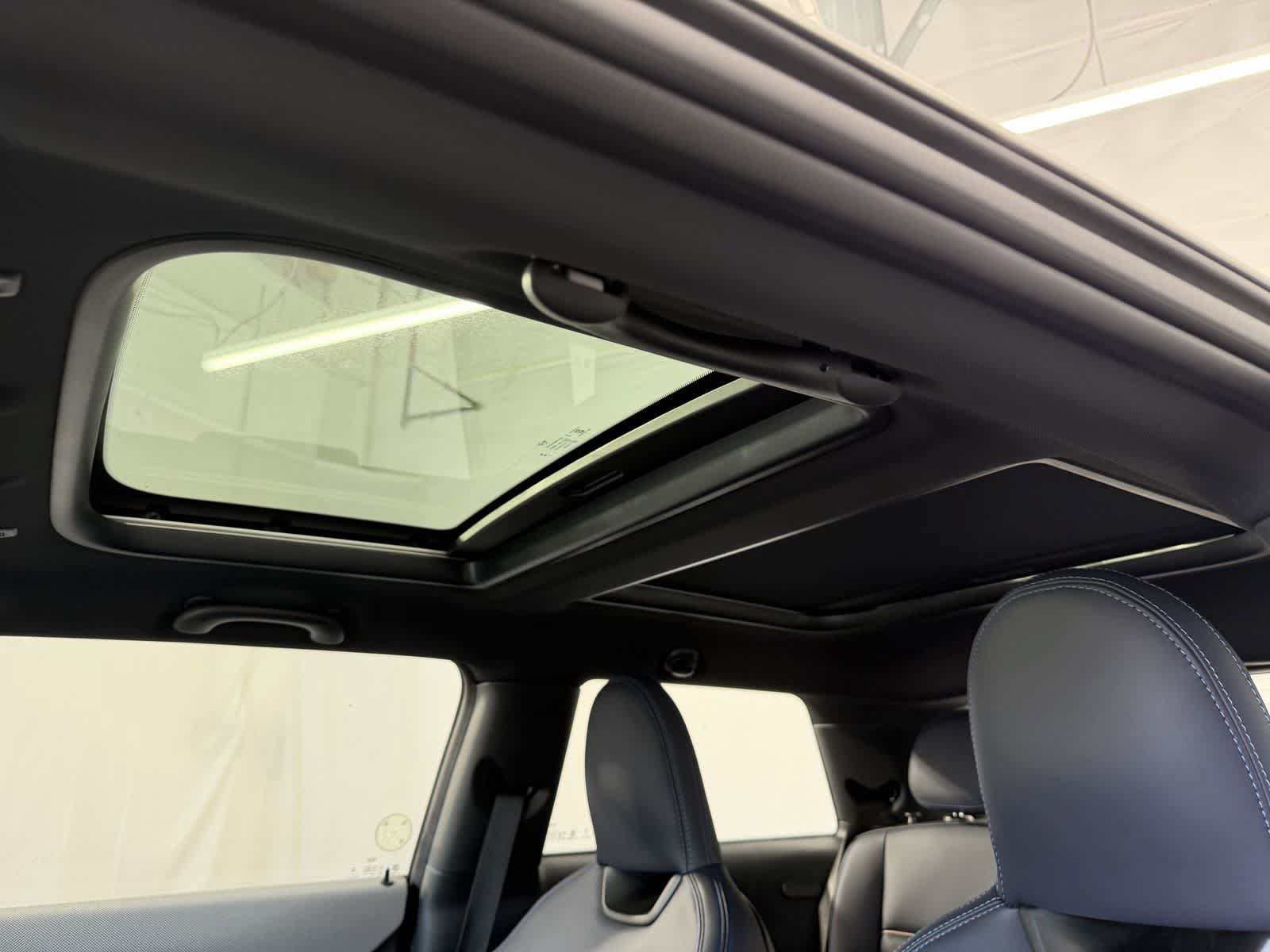 New 2026 MINI Cooper 2-Door Hardtop FWD image 14