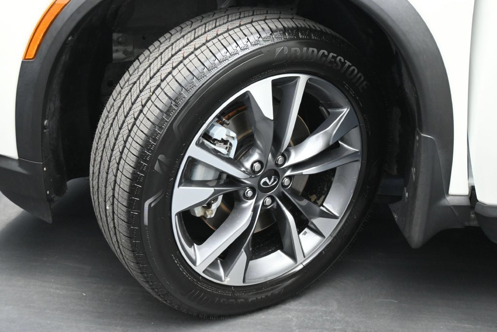 Used 2023 INFINITI QX60 Luxe w/ Performance Audio Package FWD image 25