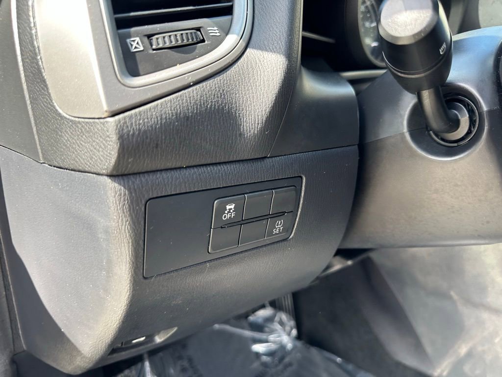 Used 2017 MAZDA MAZDA3 Touring image 13