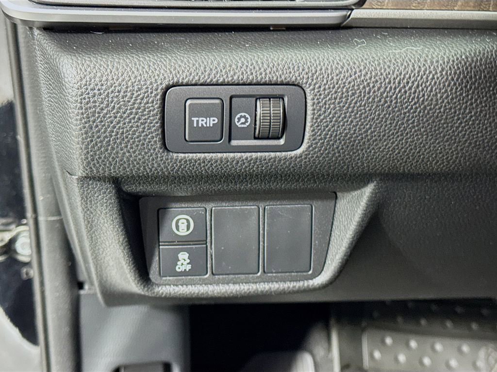 Used 2018 Honda Accord EX-L image 10