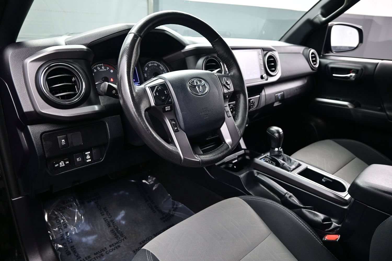 Used 2020 Toyota Tacoma TRD Sport RWD image 13
