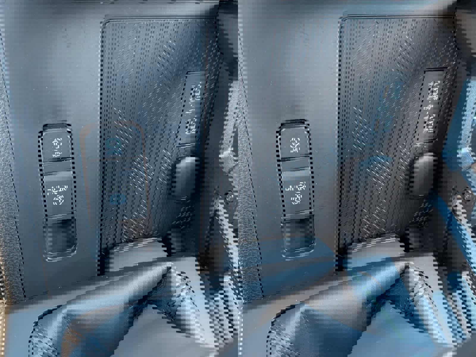 Used 2025 Toyota Tacoma TRD Off-Road image 24