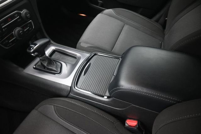 Used 2022 Dodge Charger SXT w/ Blacktop Package RWD image 31
